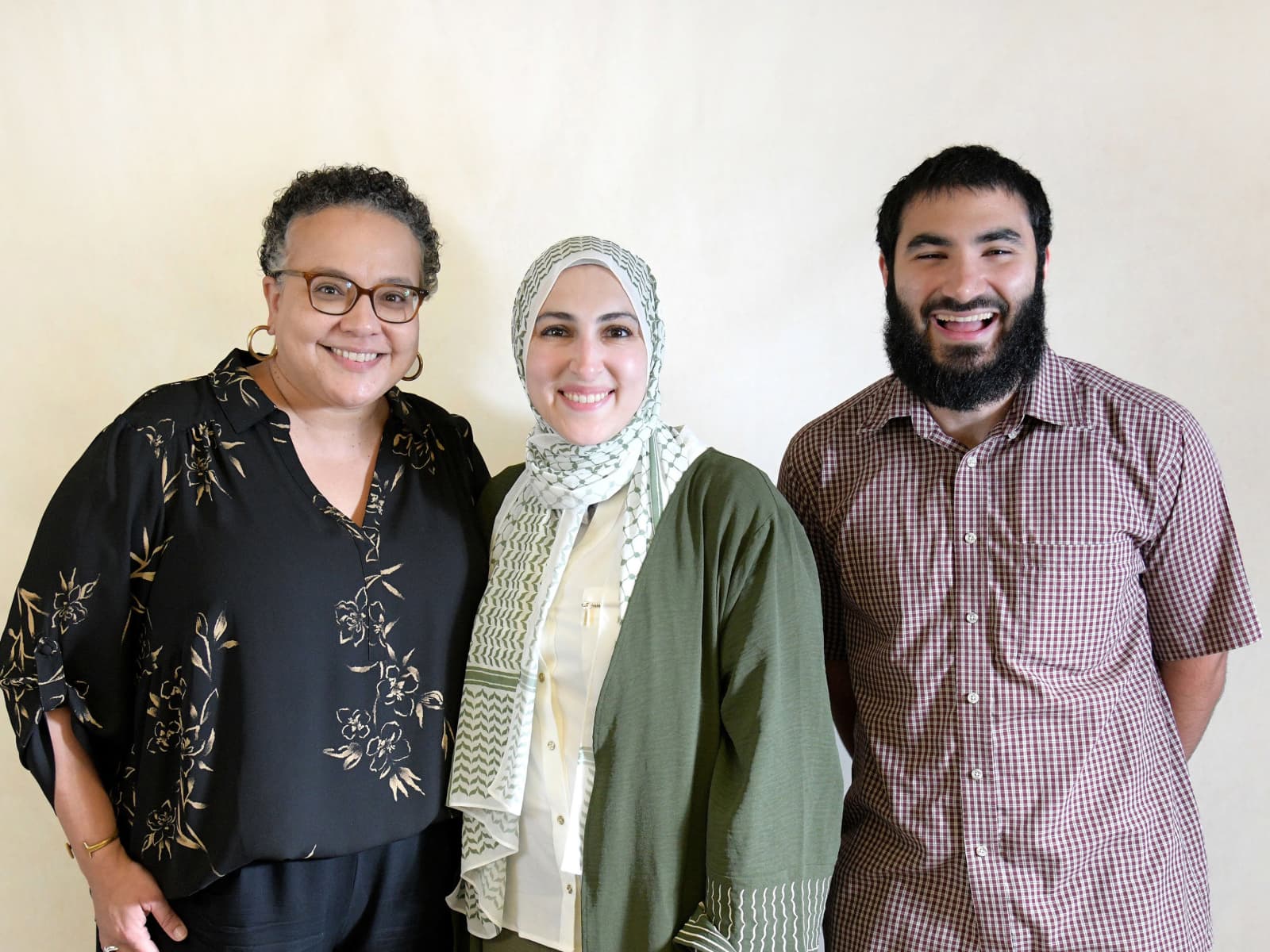 صورة تجمع Denna Hantuli مع المُحاوِر Farah Al-Nakib, Iyad Jamaly
